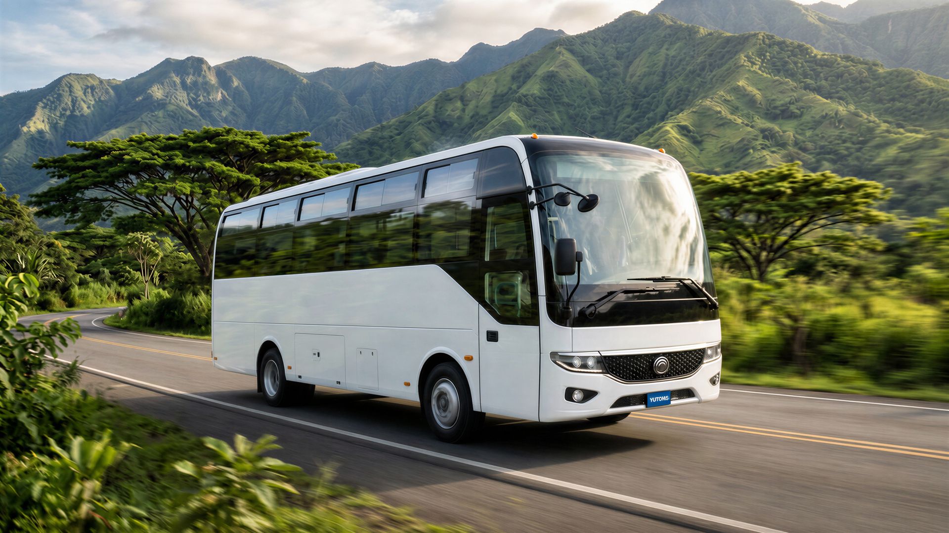 Autocar Yutong en una carretera de montaña venezolana